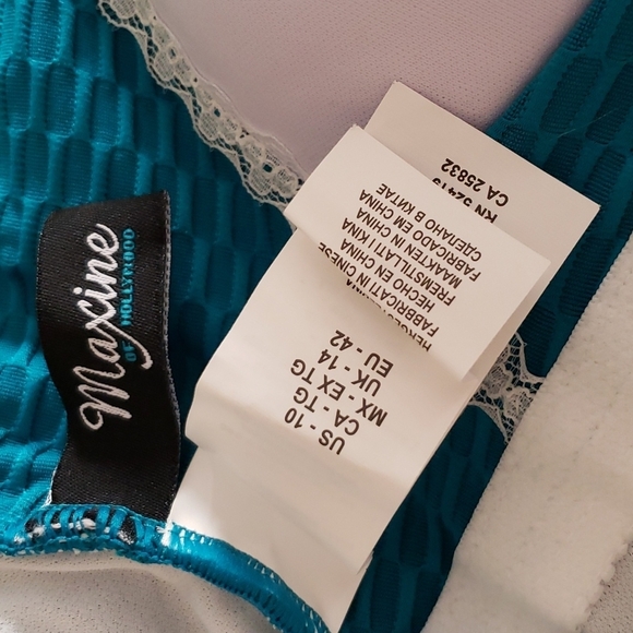 Maxine of Hollywood Textured Spa Shirred Girl Leg One Piece in Emerald Size 10 - Picture 11 of 13